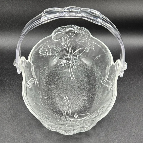 Mikasa Christmas Crystal Basket and Bowl - Christmas Dinner - Christmas decor - Picture 3 of 14